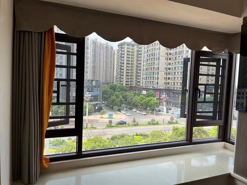 MC-003  窗紗一體帶護欄實(shí)景
